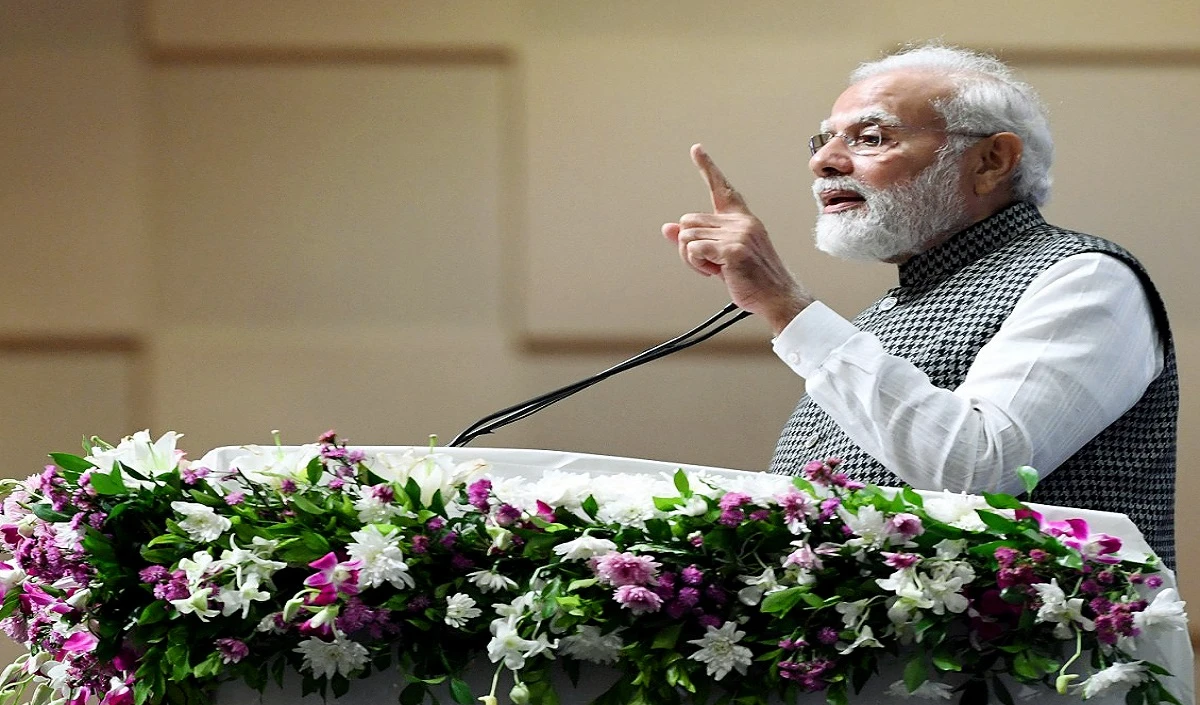 प्रधानमंत्री मोदी ने वैश्विक रक्षा कंपनियों से भारत को विनिर्माण केंद्र बनाने का किया आह्वान