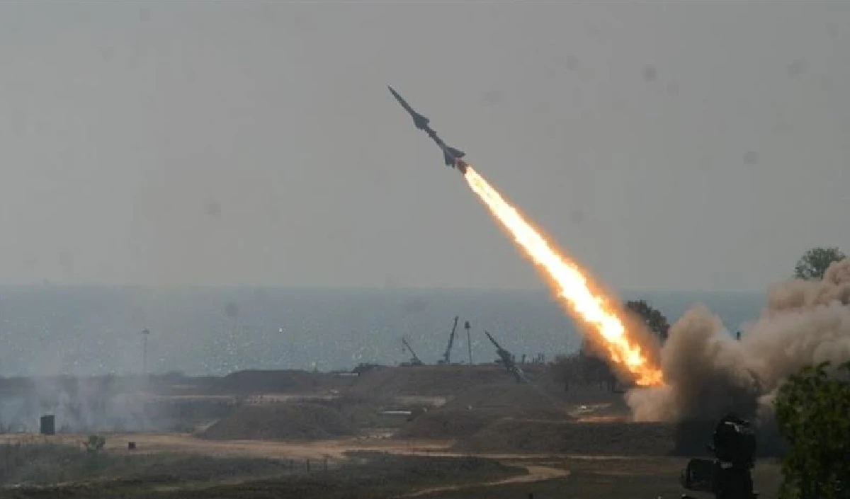 बेलारूस के रक्षा मंत्रालय का बड़ा दावा, यूक्रेन की एस-300 मिसाइल को मार गिराया गया