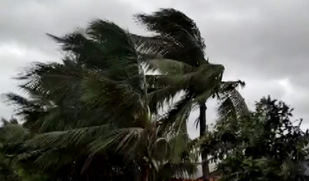 Cyclone Mandous | चक्रवाती तूफान ‘मैंडूस’ नौ दिसंबर को पुडुचेरी और श्रीहरिकोटा के बीच एक तट से गुजरेगा