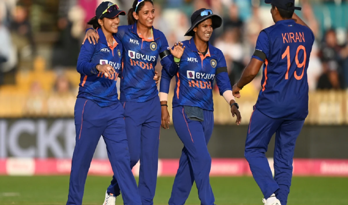 आस्ट्रेलिया के खिलाफ टी20 श्रृंखला जीवंत रखना चाहेगी भारतीय महिला टीम