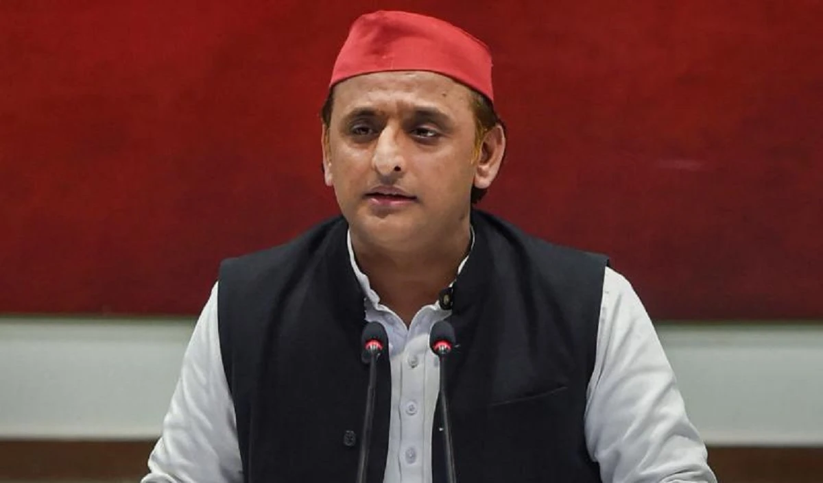 Akhilesh बोले- मुख्यमंत्री योगी से रामचरितमानस की चौपाई के बारे में पूछेंगे