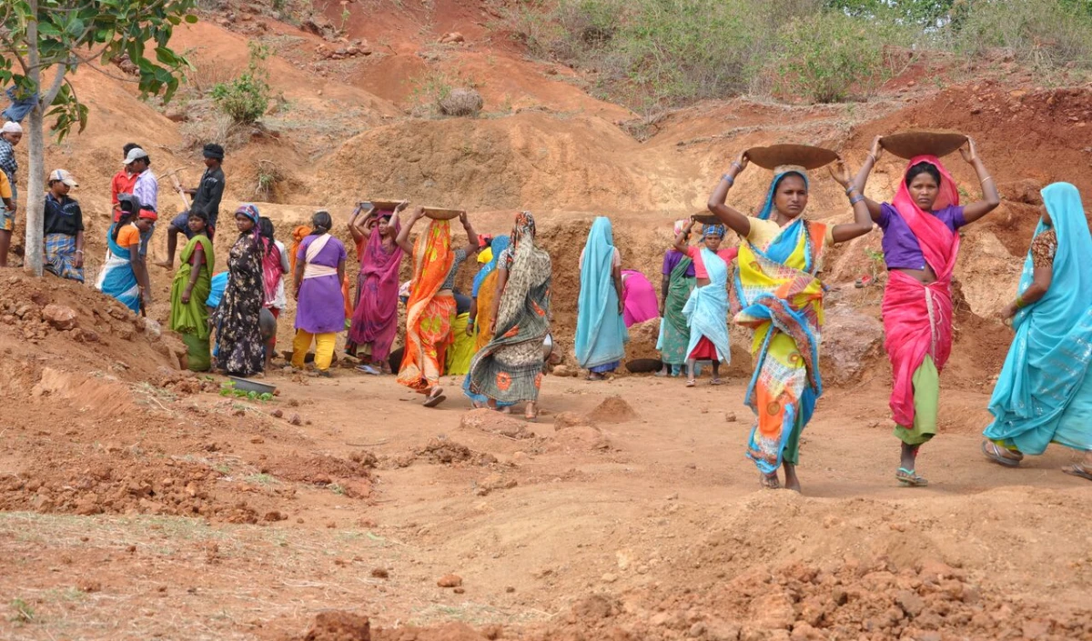 संविदा कर्मचारियों और आदिवासी निकायों के प्रदर्शन से रांची में आम जनजीवन प्रभावित