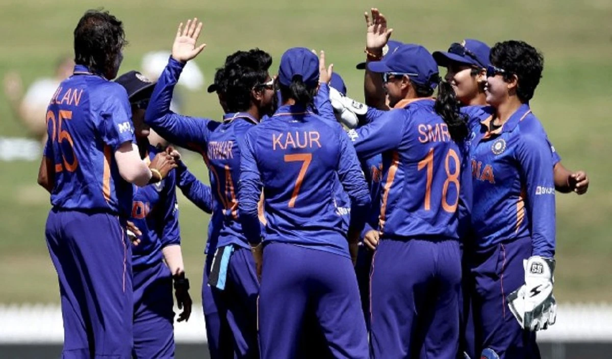 भारतीय महिला टीम ने वेस्टइंडीज को आठ विकेट से हराया