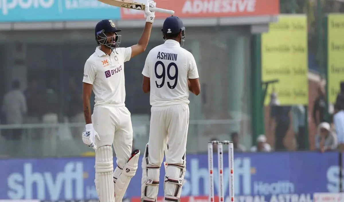 Ponting के साथ बातचीत से Akshar की बल्लेबाजी में हुआ सुधार