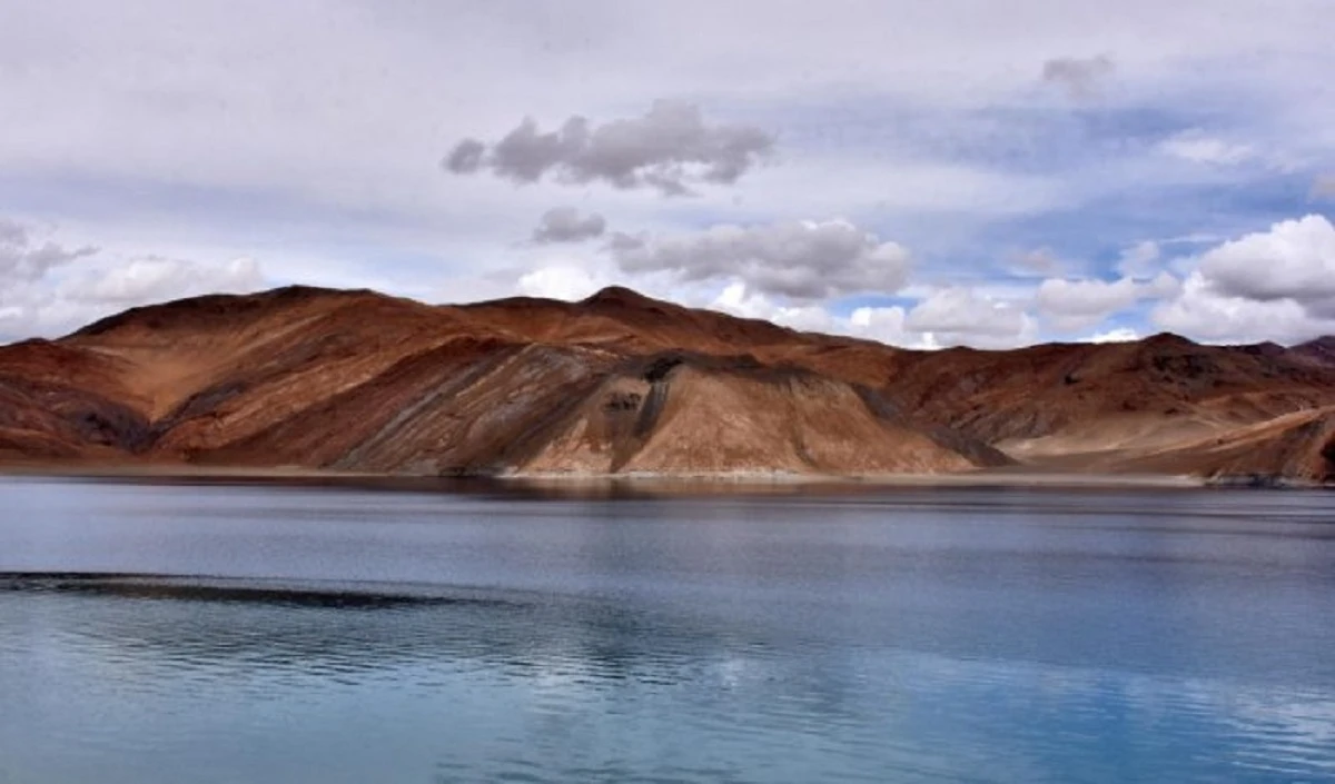 Ladakh पैंगोंग झील में India पहली ‘फ्रोजेन-लेक’ मैराथन की मेजबानी करेगा