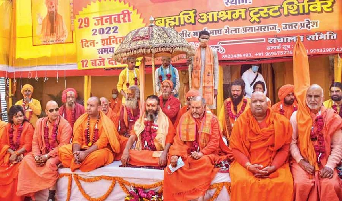 India को​ ‘हिंदू राष्ट्र’ घोषित करने की अपील को लेकर साधु-संतों ने शुरू की पदयात्रा