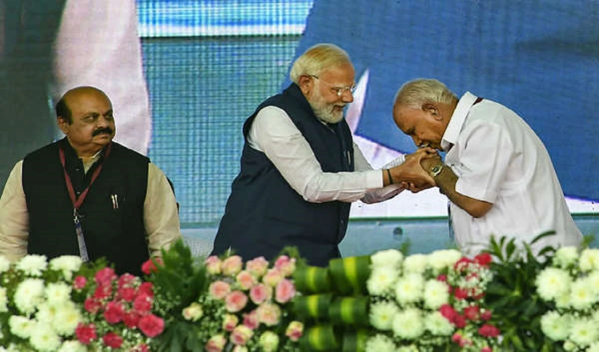 प्रधानमंत्री मोदी ने Karnataka  में जनसभा में Yediyurappa के 80वें जन्मदिन पर उनकी तारीफ की