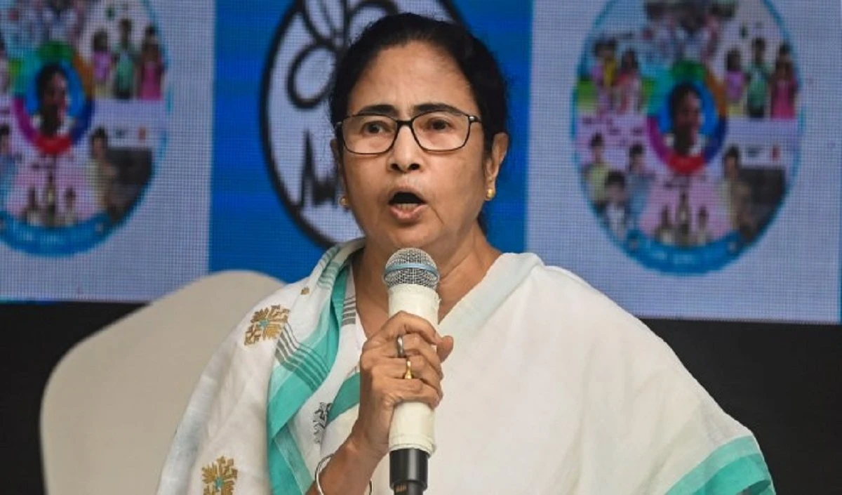 BJP अपने हितों के लिए राहुल गांधी को ‘हीरो’ बनाने की कोशिश कर रही है: Mamata