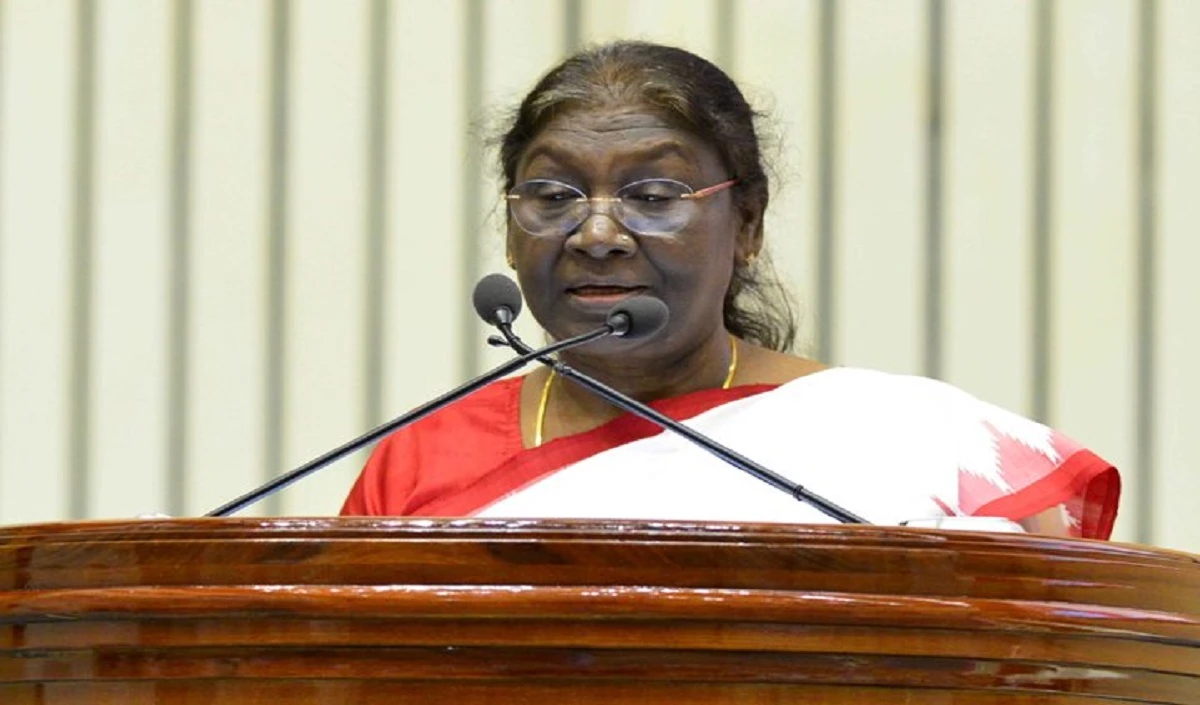 President Draupadi Murmu ने स्वर्ण मंदिर में मत्था टेका, देश की प्रगति के लिए प्रार्थना की