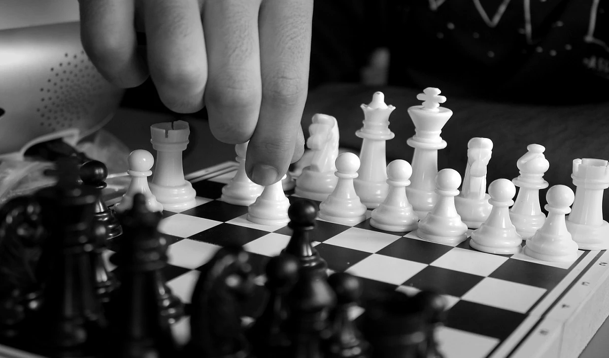 FIDE Rating Chess Tournament: 12 साल के इशान ने अंतरराष्ट्रीय मास्टर विक्रमादित्य को बराबरी पर रोका