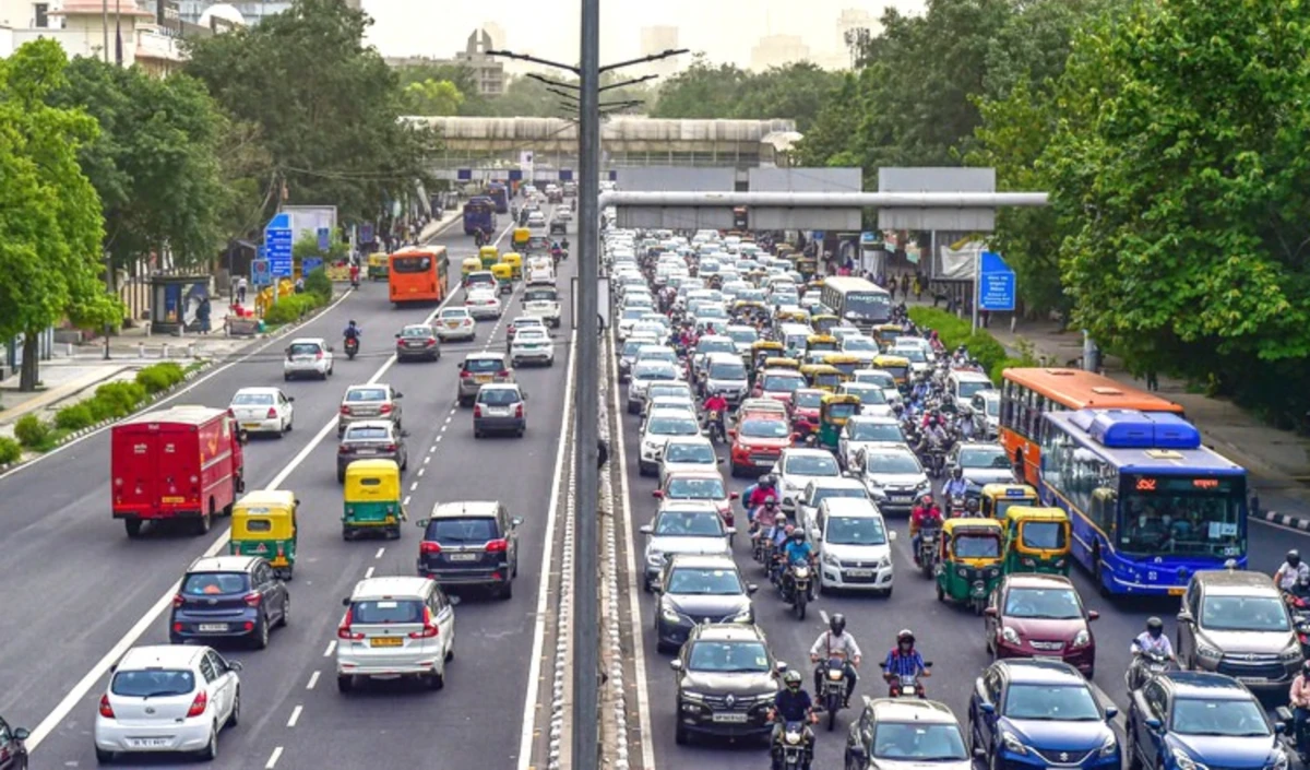 अवैध पार्किंग स्‍थलों का अदालत ने LMC और LDA से 25 मई तक मांगा ब्यौरा