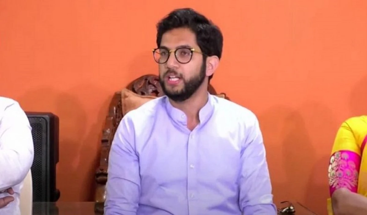 Aditya Thackeray ने 263 करोड़ रुपये के ‘स्ट्रीट फर्नीचर घोटाले’ को लेकर बीएमसी से जवाब मांगा