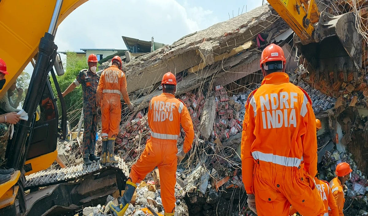 महाराष्ट्र के भिवंडी में हुआ भयानक हादसा, इमारत गिरने से पांच की मौत, Rescue Operation जारी