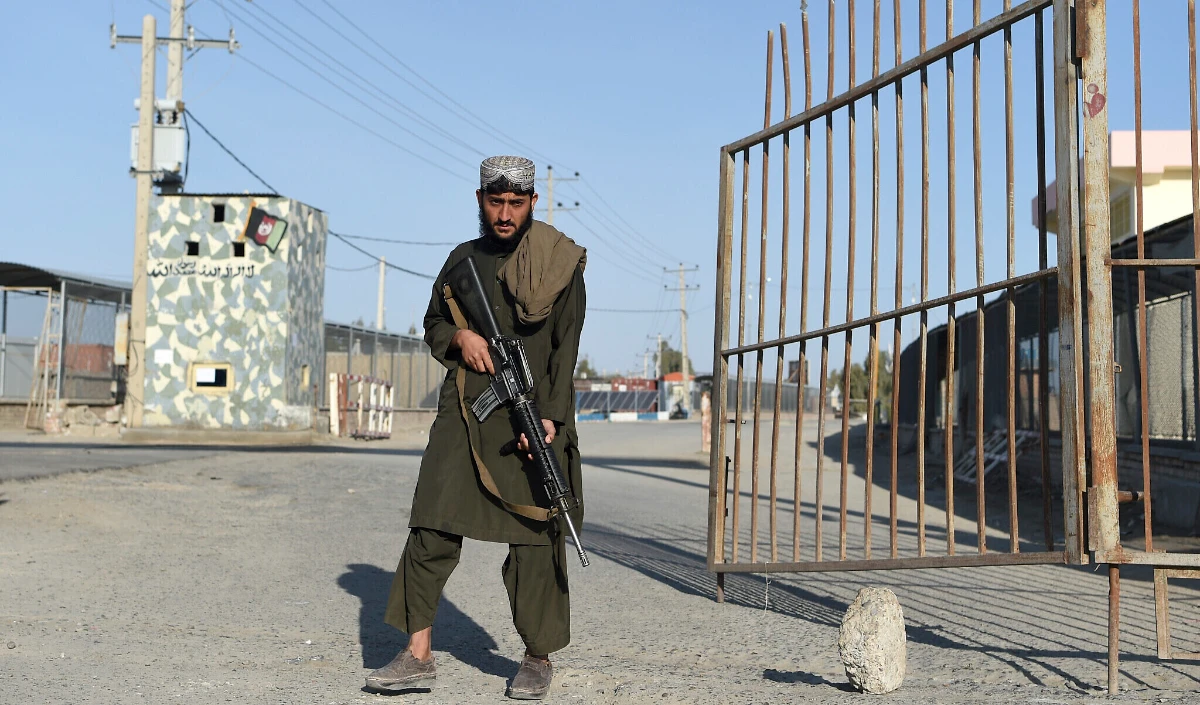 Afghan सीमा पर Iranian सेना, तालिबान के बीच गोलीबारी; पानी पर अधिकार को लेकर विवाद बढ़ा