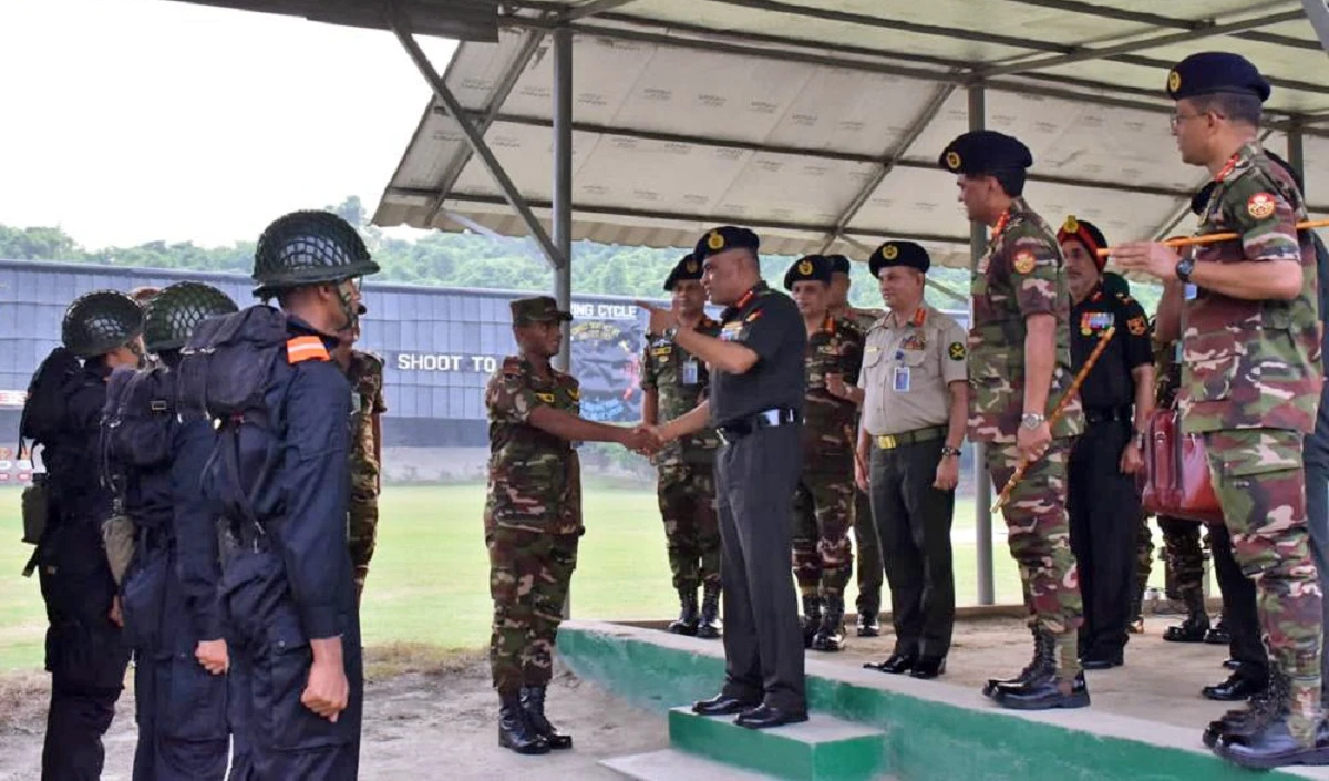 भारतीय सेना प्रमुख ने बांग्लादेश सैन्य अकादमी का दौरा किया, पासिंग आउट परेड का निरीक्षण किया