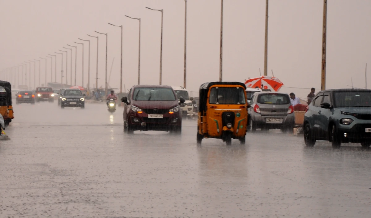 Monsoon Arrives in India | भारत में आया मानसून, IMD ने किया कंफर्म, केरल में हो रही है झमाझम बारिश