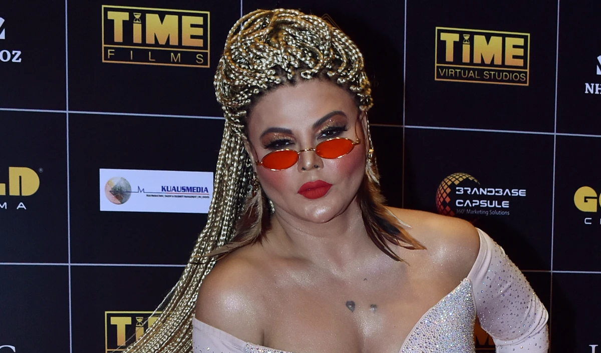 अभिनेत्री Rakhi Sawant से जबरन चुंबन के मामले में गायक मीका सिंह के खिलाफ दर्ज मामला खारिज