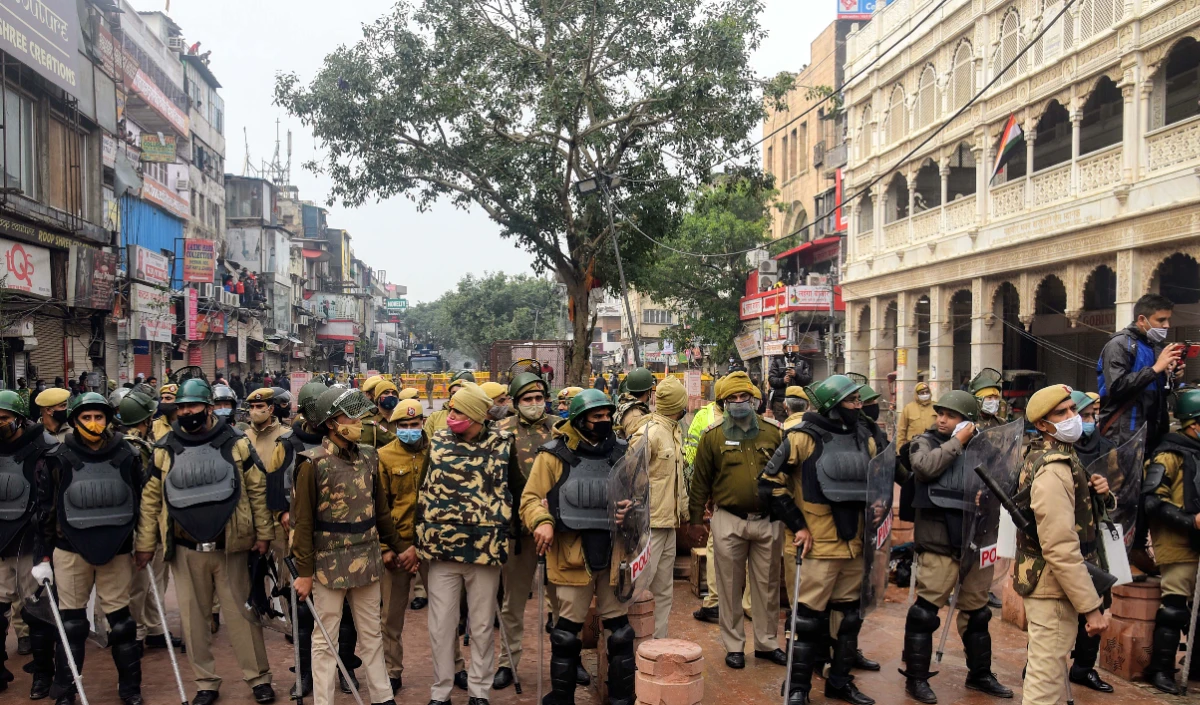 Hindu Temple Vandalized | बांग्लादेश में हिंदू मंदिर में की गयी तोड़फोड़, मूर्तियों का अपमान करने वाला आरोपी गिरफ्तार