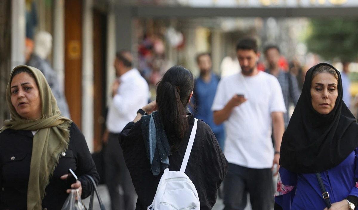 Iran anti-hijab protest: ईरान में 10 महीने बाद फिर लौटी मॉरैलिटी पुलिस, जानिए महिलाओं पर क्या होगा असर