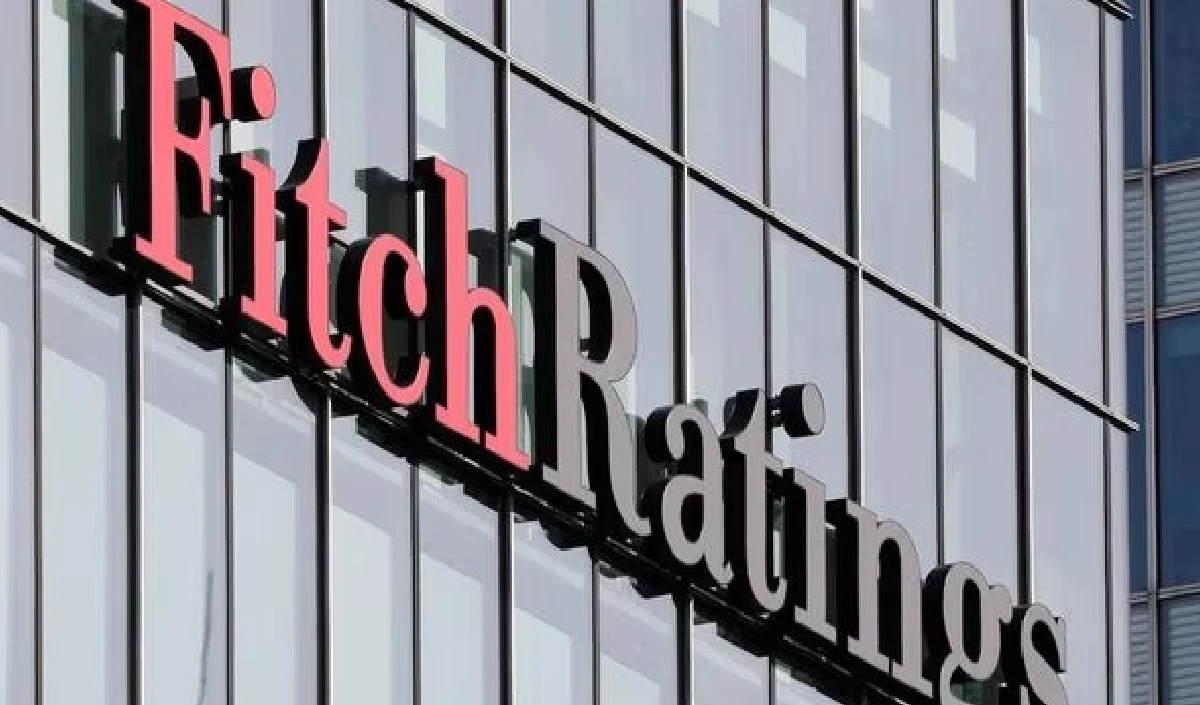 Fitch US Ratings: फिच ने अमेरिका की क्रेडिट रेटिंग घटाई, बढ़ते कर्ज और राजनीतिक विभाजन का दिया हवाला, जानें क्या होगा असर