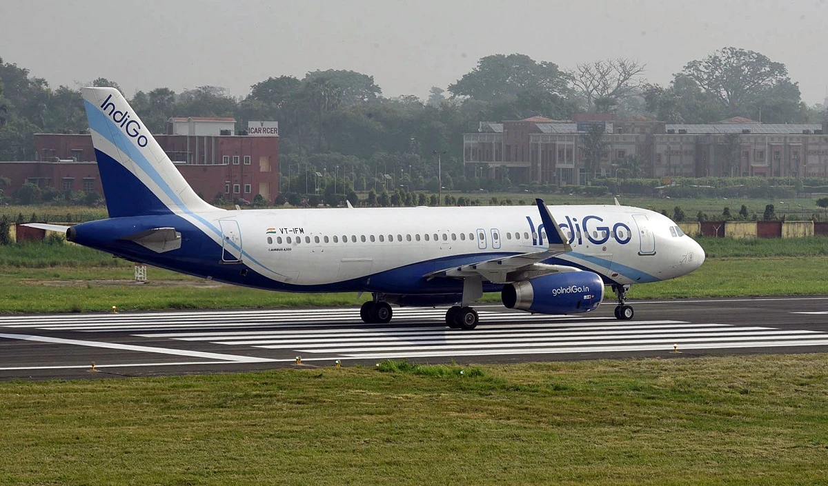 IndiGo Flight का पायलट बेहोश, प्रस्थान से ठीक पहले बोर्डिंग गेट पर हुई मौत
