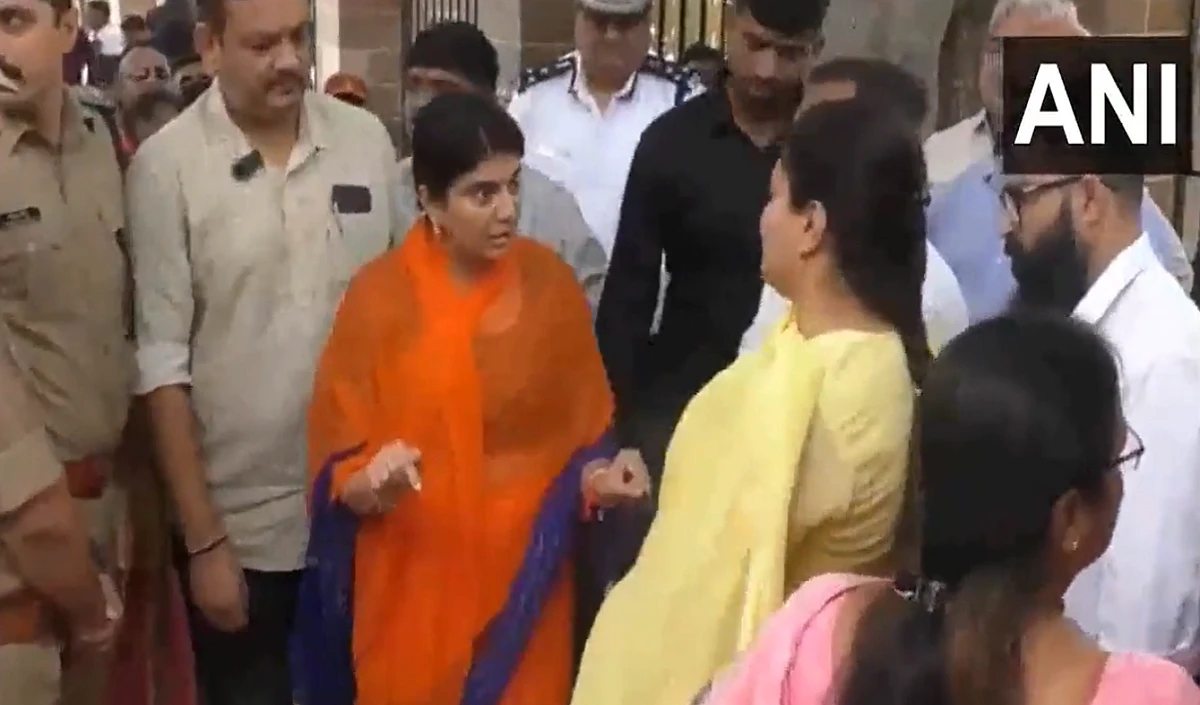 Gujarat: Ravindra Jadeja की पत्नी रिवाबा को क्यों आया गुस्सा, मेयर-सांसद पर भड़कीं, वीडियो वायरल