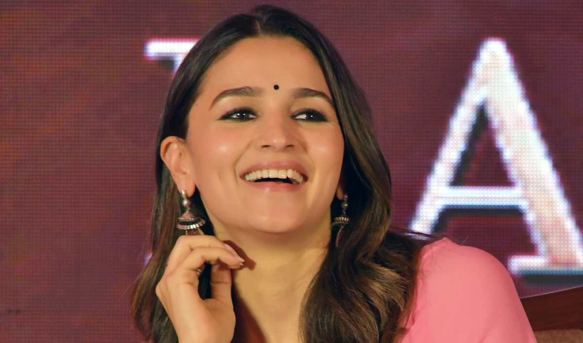 Alia Bhatt की अगली फिल्म Jigra भाई-बहन के रिश्ते पर आधारित, रिलीज़ डेट सामने आई