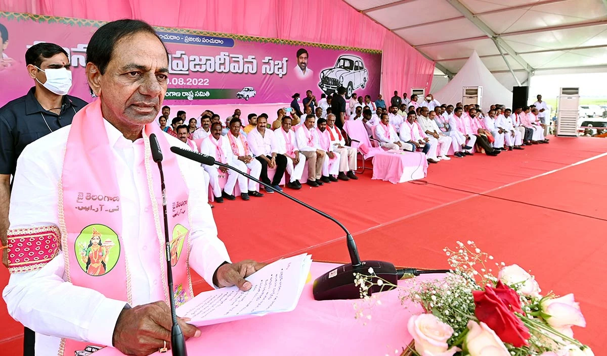 Telangana Elections 2023: तेलंगाना में त्रिकोणात्मक संघर्ष की बन सकती है स्थिति, KCR को सचेत होने की जरूरत