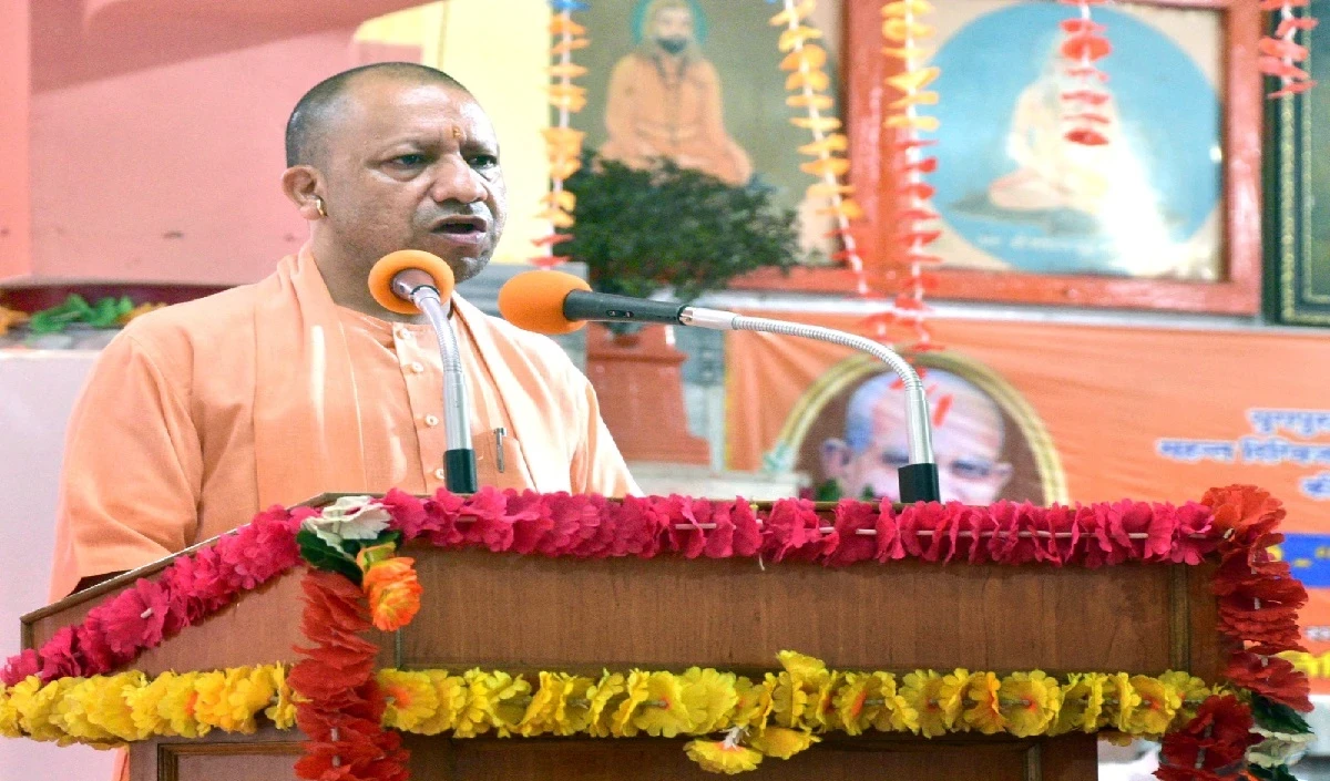 CM Yogi के ड्रीम प्रोजेक्ट को मिली रफ्तार, देश के सबसे बड़े एयर कार्गो टर्मिनल का हुआ भूमिपूजन