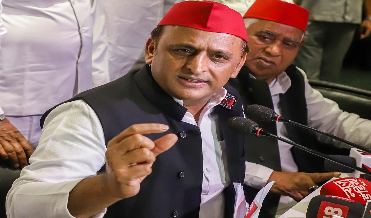 खुद के Future PM वाले पोस्टर पर बोले Akhilesh Yadav, समाजवादियों का लक्ष्य भाजपा को रोकना है