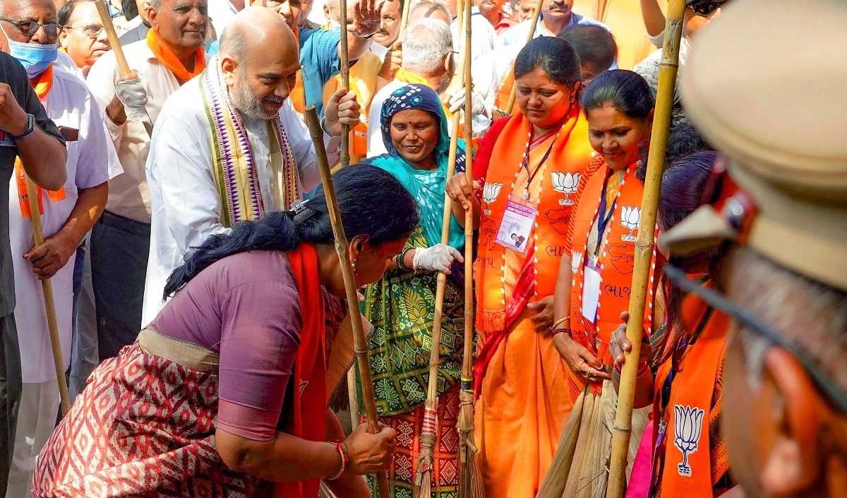 Swachhata Abhiyan में Amit Shah और Bhupendra Patel ने लिया हिस्सा