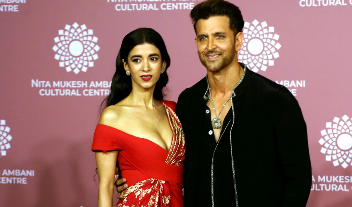 Bollywood  Wrap Up | Hrithik Roshan की गर्लफ्रेंड Saba Azad की इस हरकत ने उड़ा दिए सबके होश, उड़ रहा मजाक!