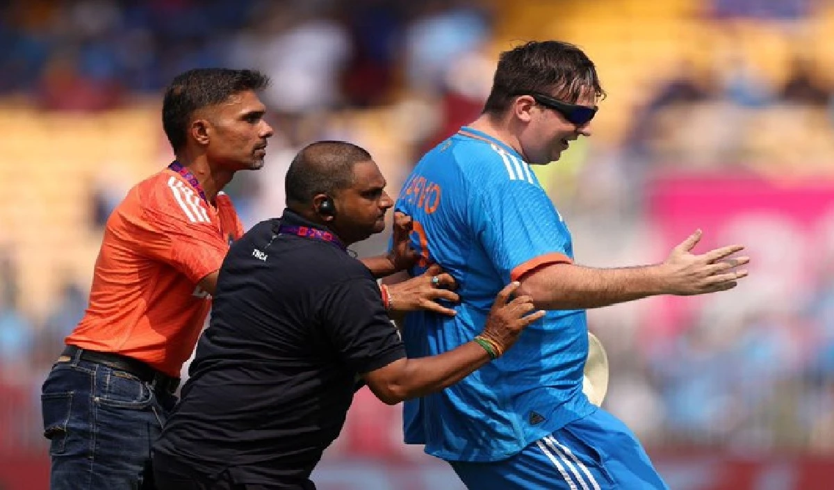 IND vs AUS: भारत-ऑस्ट्रेलिया मुकाबले से पहले मैदान में घुसा जार्वो,  सुरक्षा पर उठे सवाल