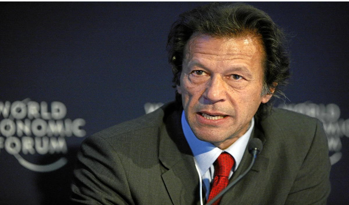 पाकिस्तान की शीर्ष भ्रष्टाचार रोधी संस्था ने पूर्व प्रधानमंत्री इमरान खान से पूछताछ की