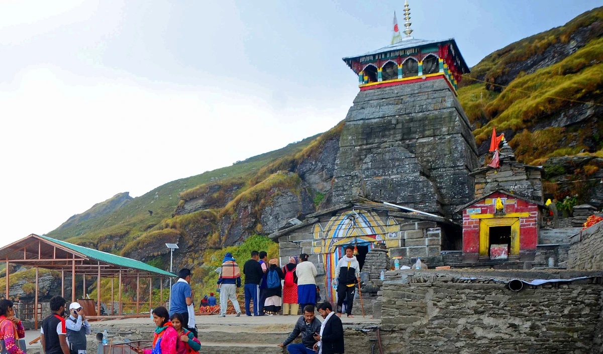Tungnath Temple Doors Closed | उत्तराखंड के चोपता गांव में स्थित भगवान तुंगनाथ के कपाट बंद, विधि-विधान से हुई पूजा