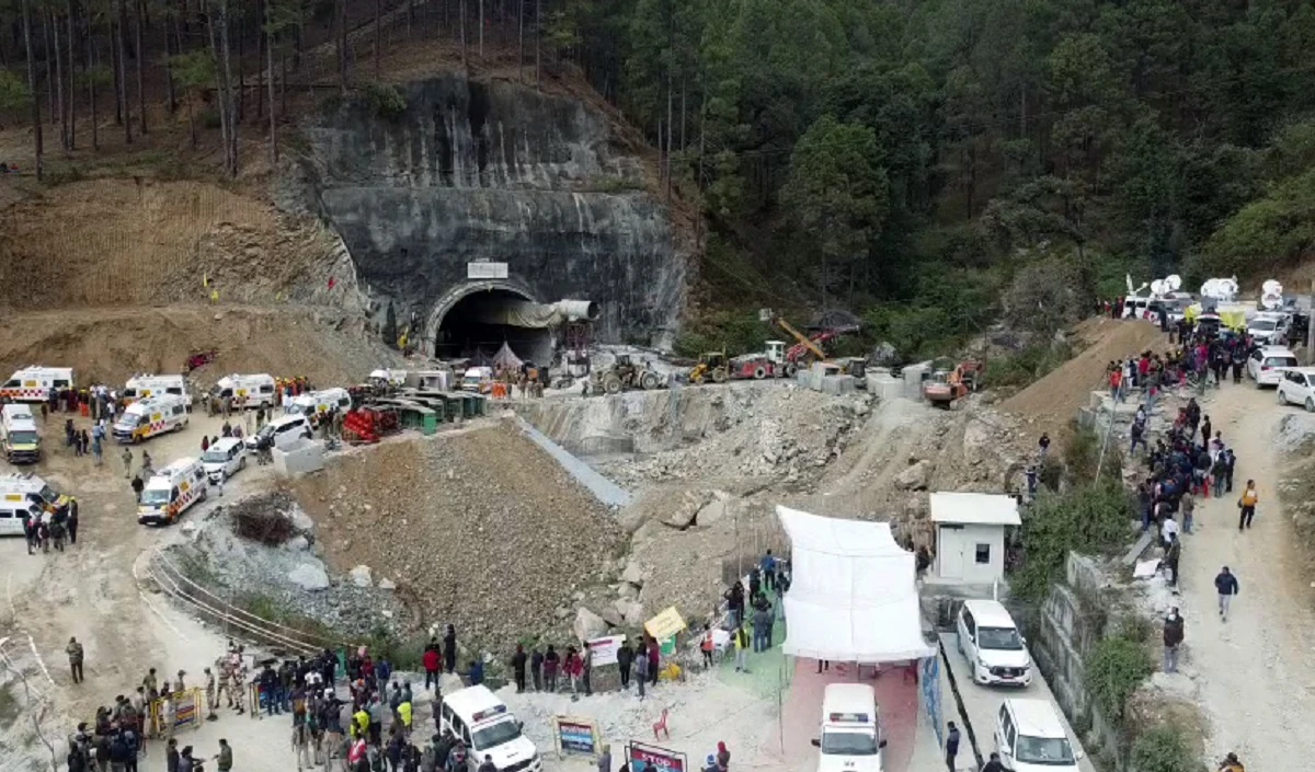 Uttarkashi Tunnel Rescue: AIIMS Rishikesh में अलर्ट पर डॉक्टर, किसी भी समय बाहर निकलेंगे मजदूर