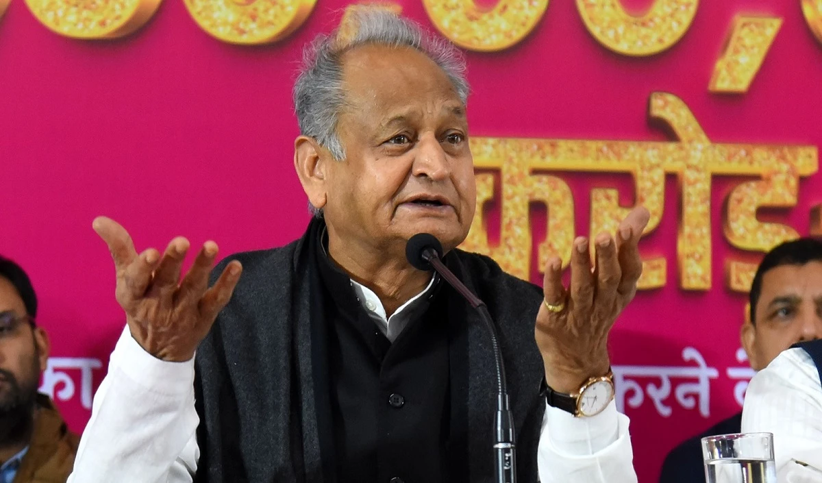 Ashok Gehlot को झटका, ट्रायल चलेगा, मानहानि मामले में कोर्ट से राहत नहीं