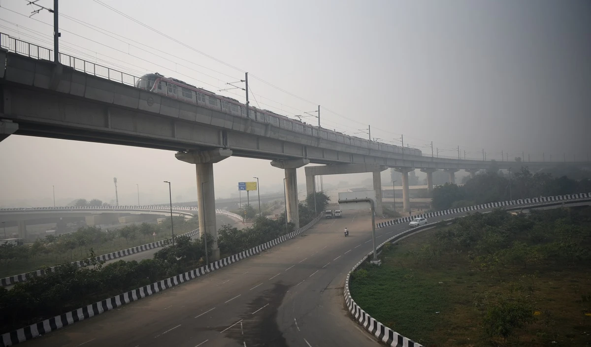 Delhi Weather Update । 8.5 डिग्री सेल्सियस दर्ज हुआ न्यूनतम तापमान, ‘बहुत खराब’ श्रेणी में वायु गुणवत्ता