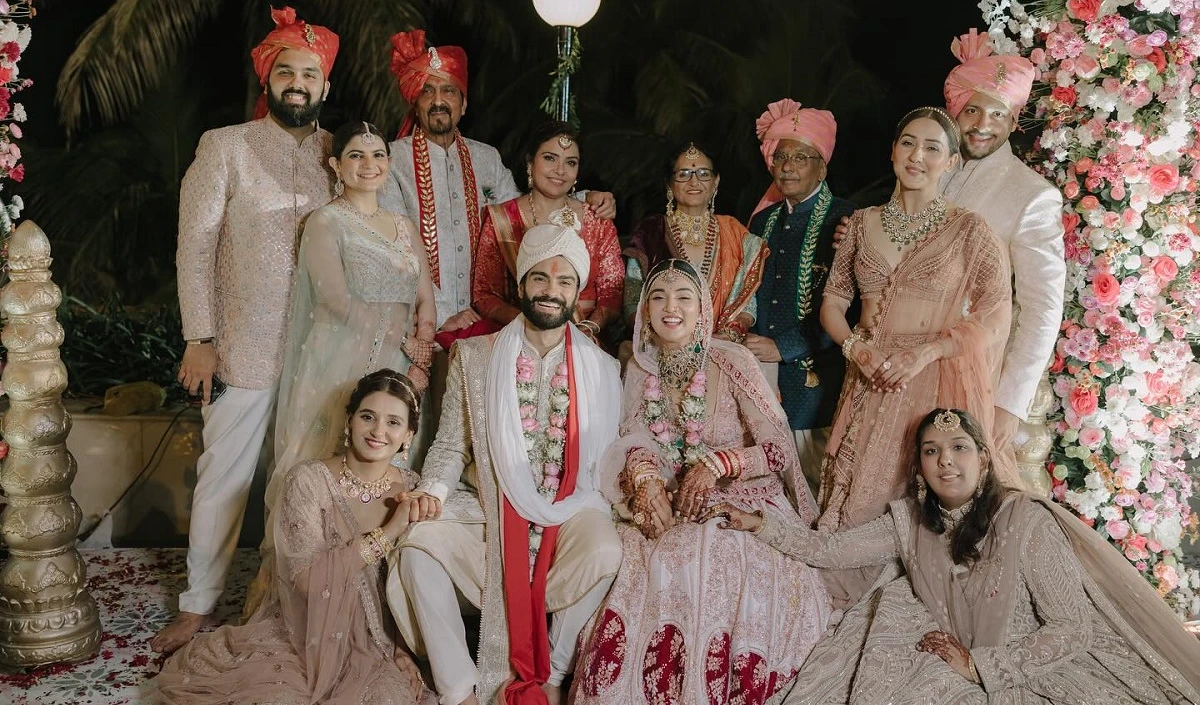 Rashmika Mandanna के ऑन-स्क्रीन मंगेतर Kunal Thakur के साथ Mukti Mohan ने रचाई शादी, सोशल मीडिया पर वायरल हुई तस्वीरें