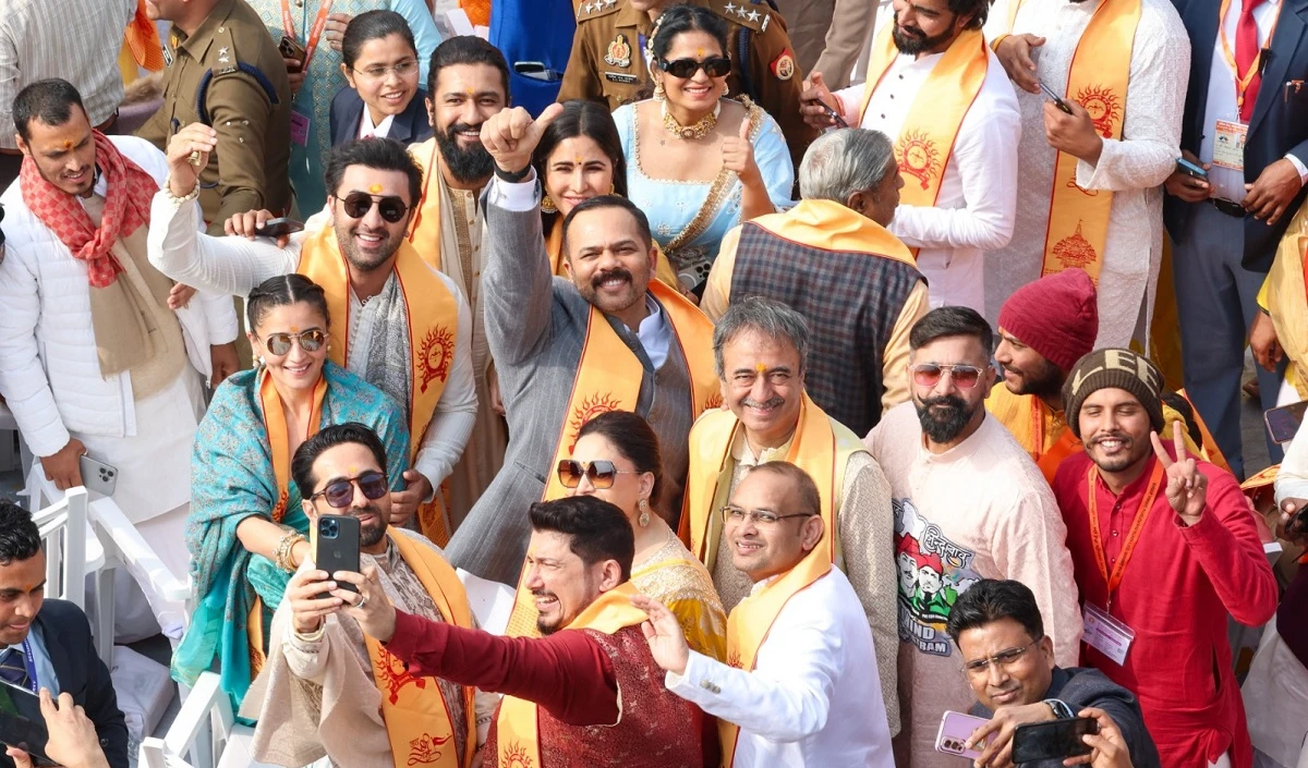 Celebs At Ayodhya । रणबीर कपूर-आलिया भट्ट से लेकर विक्की कौशल-कैटरीना कैफ तक, ऐतिहासिक क्षण के साक्षी बने ये बॉलीवुड सितारें