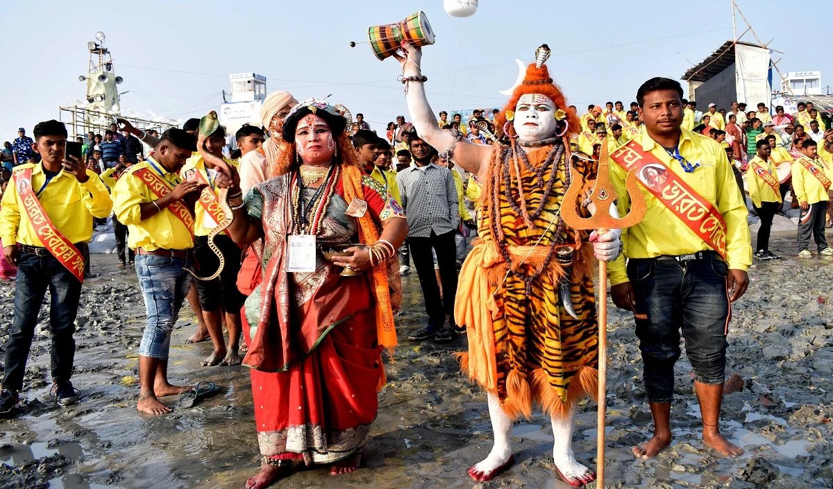 मकर संक्रांति पर Ganga Sagar Mela क्षेत्र में सुरक्षा के पुख्ता इंतजाम, अब तक 65 लाख ने लगाई डुबकी