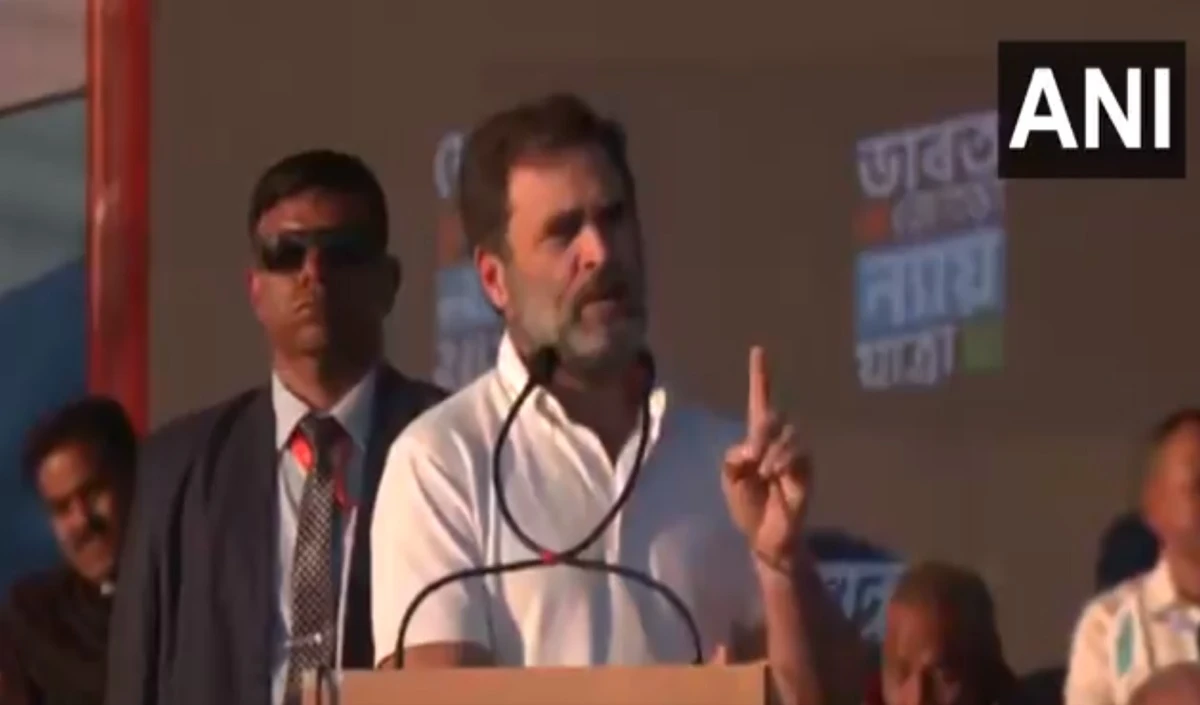 Congress की भारत जोड़ो यात्रा के मंच पर आते ही Rahul Gandhi ने मांगी माफी, जानें इसके पीछे का कारण