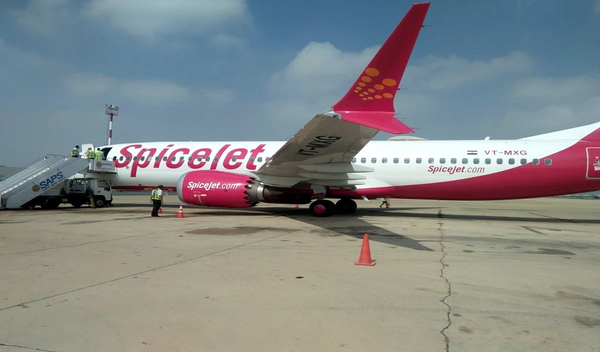 Spicejet की फ्लाइट में Toilet Seat पर बैठ किया यात्री ने सफर, जानें क्या था इसके पीछे कारण