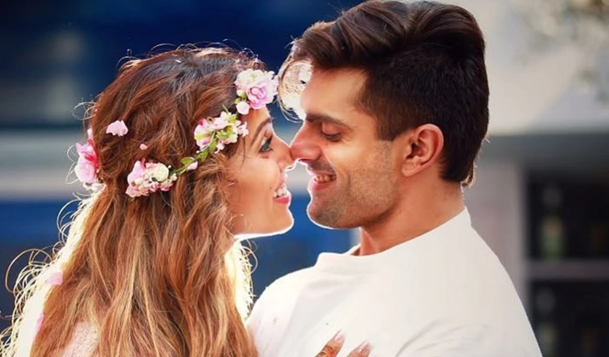 Bipasha Basu और Karan Singh Grover ने भावुक पोस्ट के साथ मनाया अपना वैलेंटाइन डे, शेयर की तस्वीरें