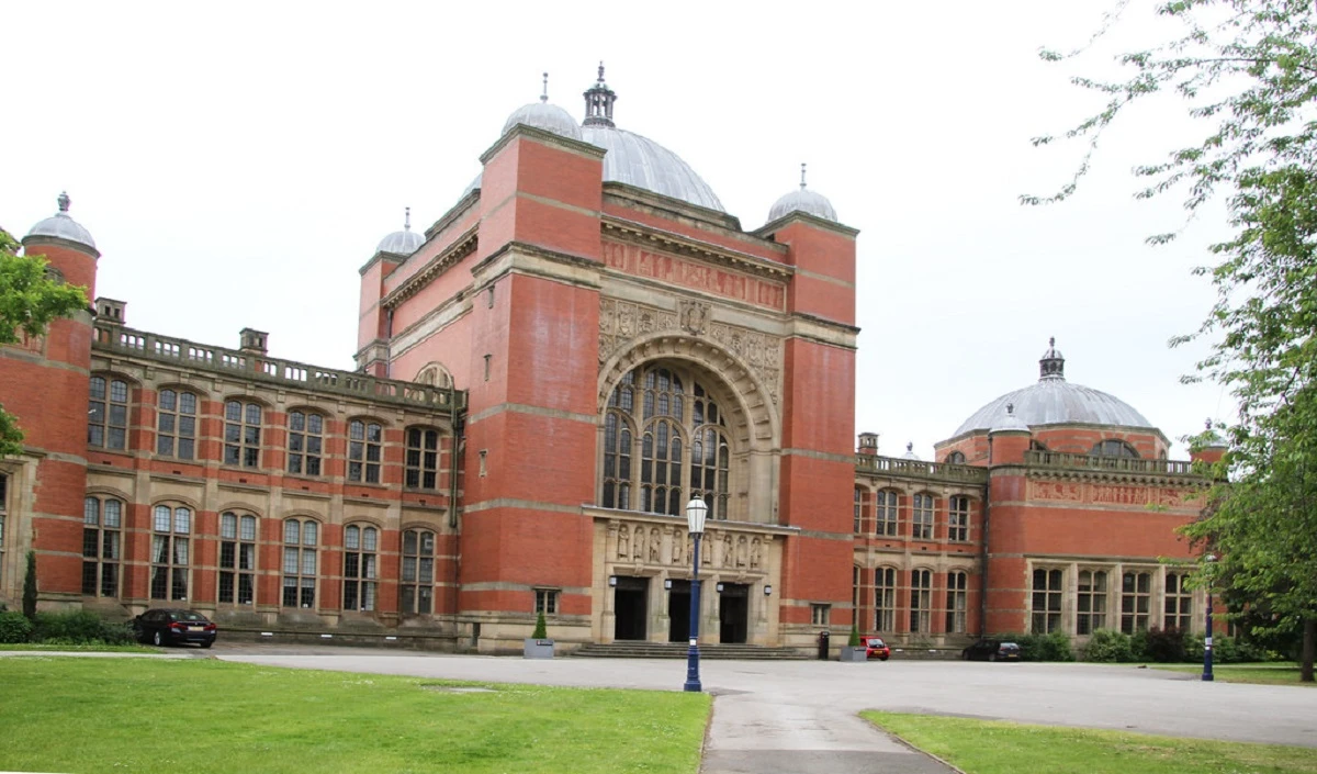 सिखों को मुसलमान समझने की भूल संबंधी पोस्ट को लेकर Birmingham University ने मांगी माफी