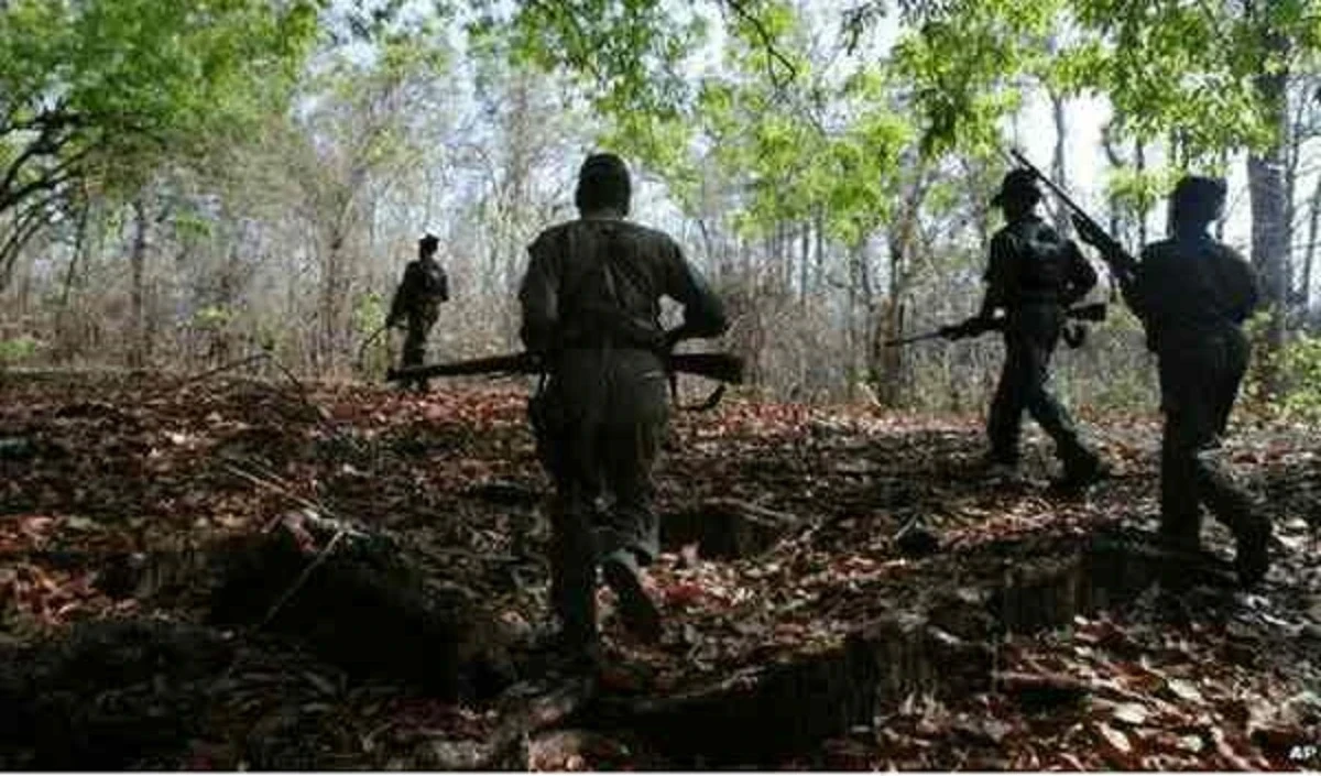 Naxal प्रभावित बीजापुर में IED विस्फोट में Chhattisgarh Armed Forces के जवान की मौत