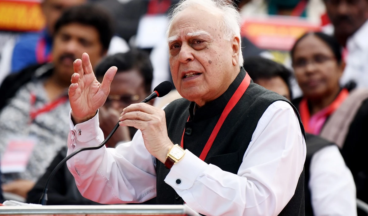 West Bengal में 7 चरणों में चुनाव से साबित होता है Election Commission सरकार का ‘हिस्सा’: Kapil Sibal