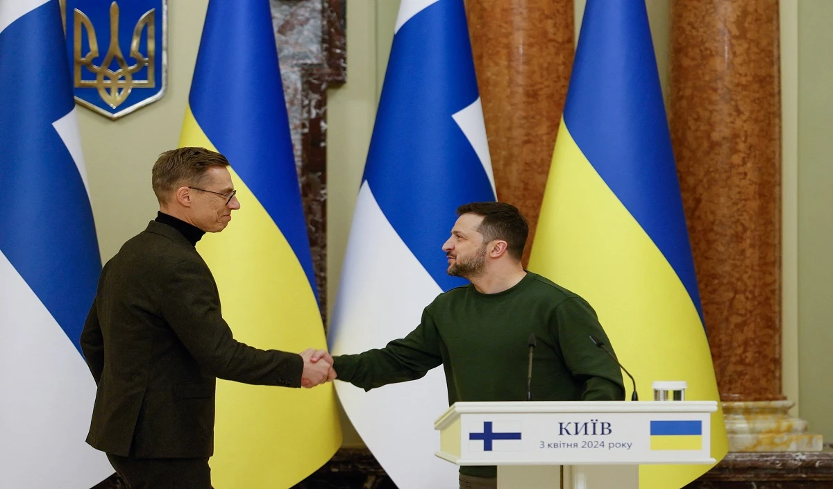 फ़िनलैंड ने यूक्रेन के साथ साइन 10-वर्षीय सुरक्षा समझौते पर किए हस्ताक्षर,  गोला-बारूद सहित रक्षा सामग्रियों का पैकेज  करेगा प्रदान
