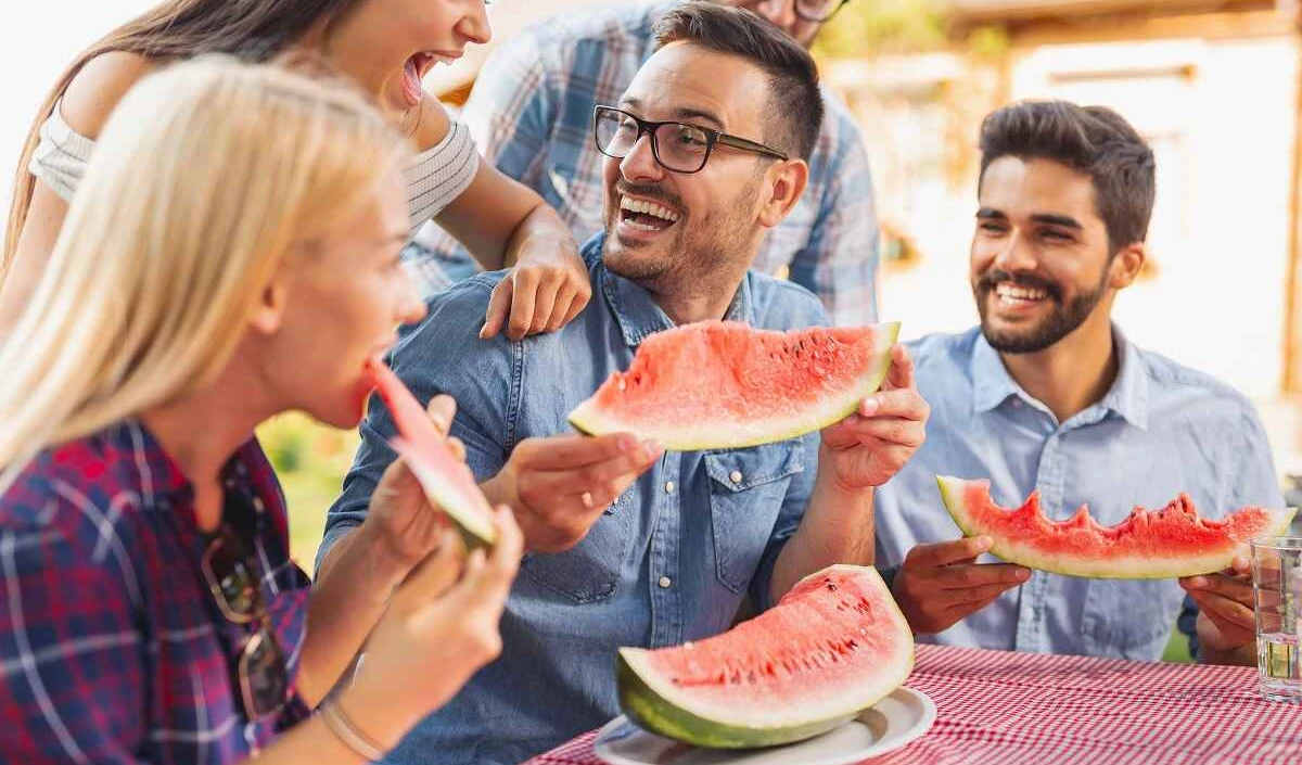 Summer Health Care । स्मूदी से लेकर सलाद तक, गर्मियों की डाइट में शामिल करें तरबूज, शरीर रहेगा ठंडा ठंडा कूल कूल