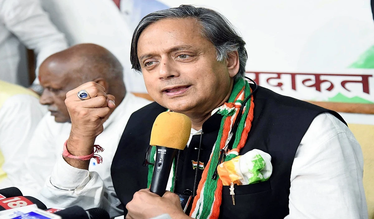 जब भी आप Modi सरकार की आलोचना करते हैं, आपको राष्ट्र-विरोधी कह दिया जाता है: Tharoor